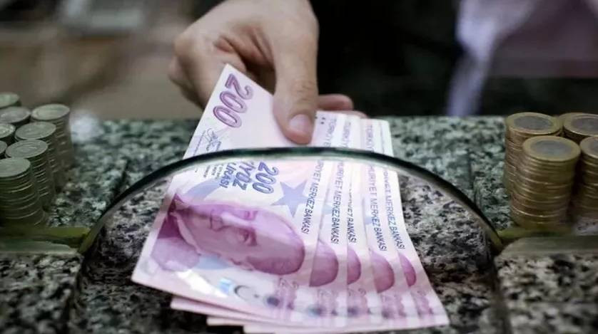 Bankaların yeni ücret kesintisi pes dedirtti. Kredi çekecek vatandaşlar şaştı kaldı - Resim: 1
