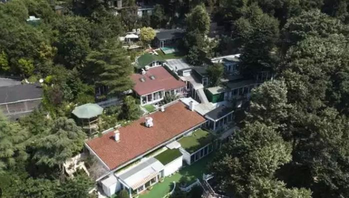 Dünyaca ünlü kişi oturacak. Adnan Oktar'ın villası satıldı - Resim: 23