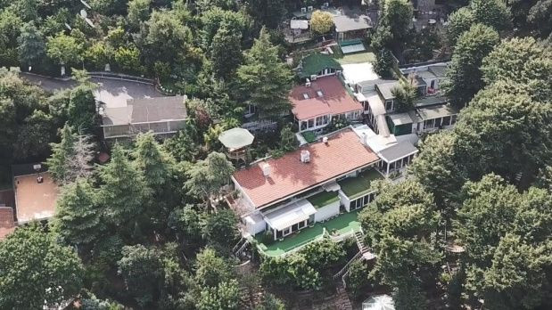 Dünyaca ünlü kişi oturacak. Adnan Oktar'ın villası satıldı - Resim: 14
