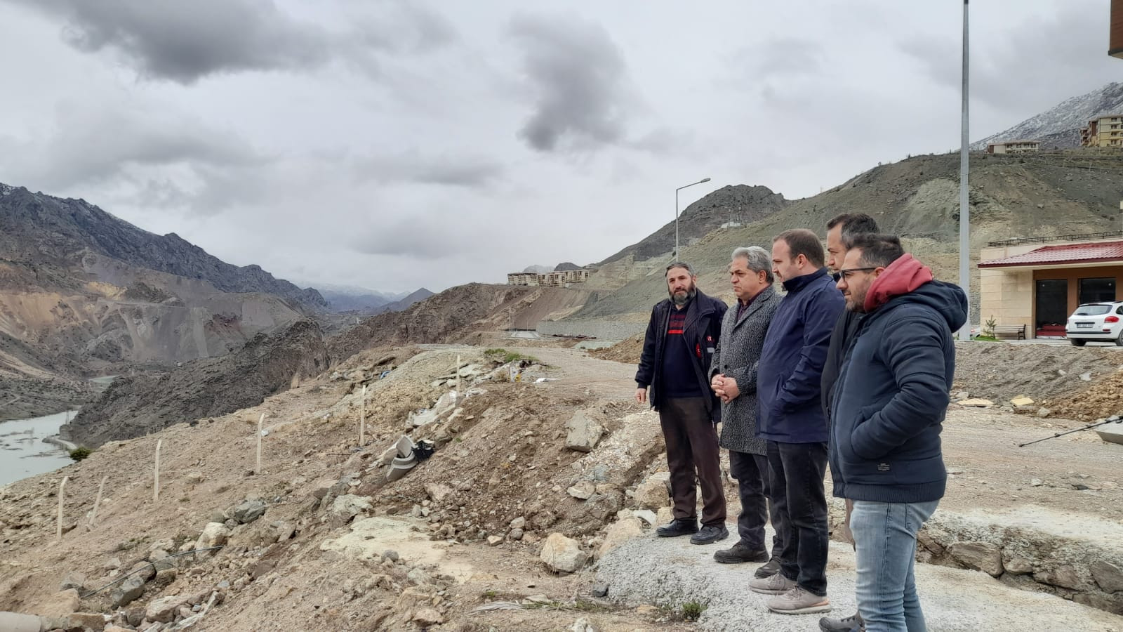 Yusufeli Barajı'nda su seviyesi 91 metre oldu! Binalar görünmez oldu - Resim: 4