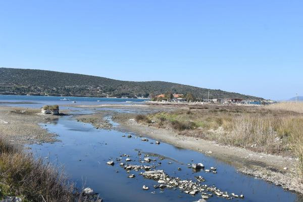 İzmir'de birçok körfezde sular çekildi. Ege teyakkuzda - Resim : 8