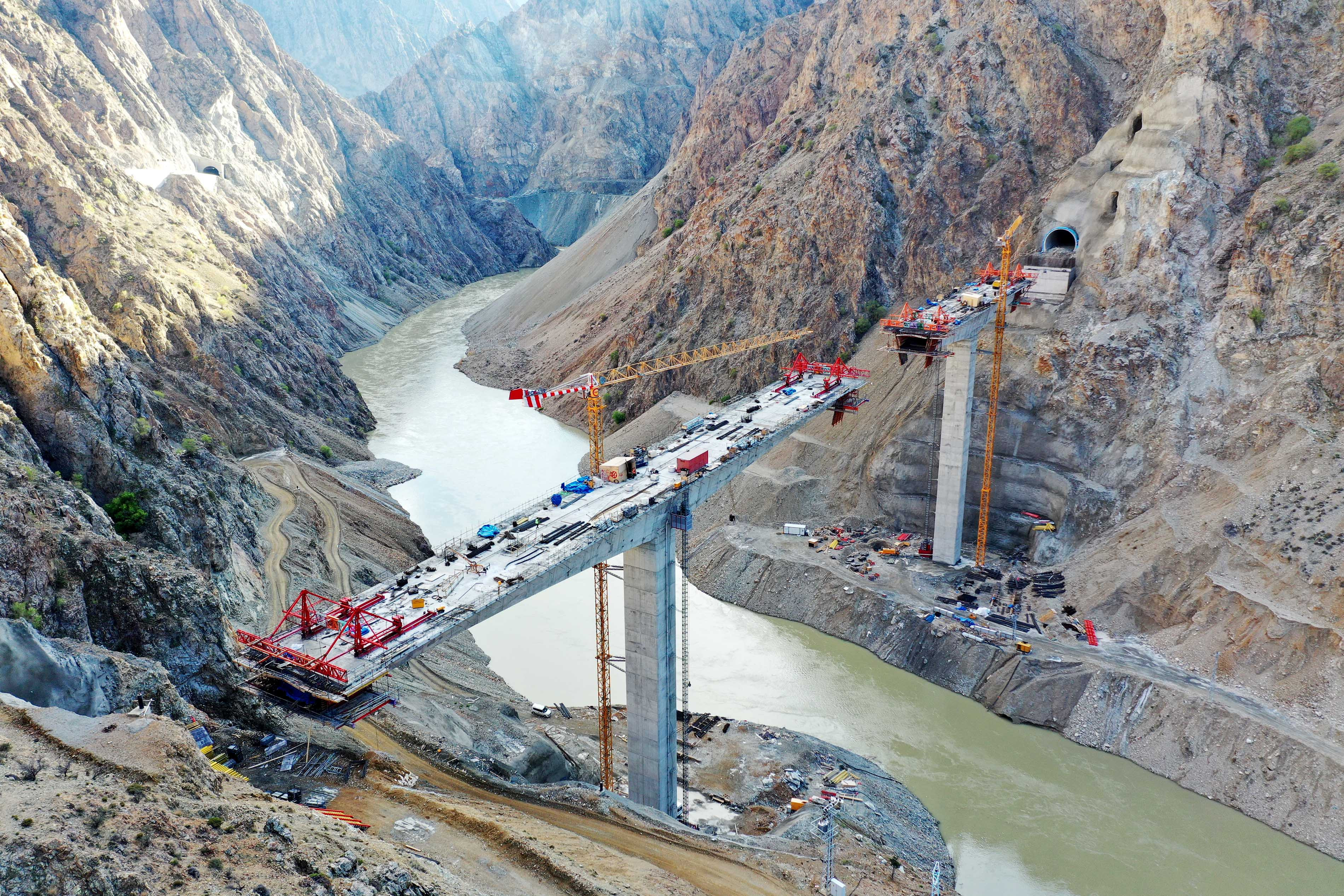 Dev projede sona doğru. Türkiye’nin en yüksek ayaklı ikinci viyadüğü olacak - Resim : 6