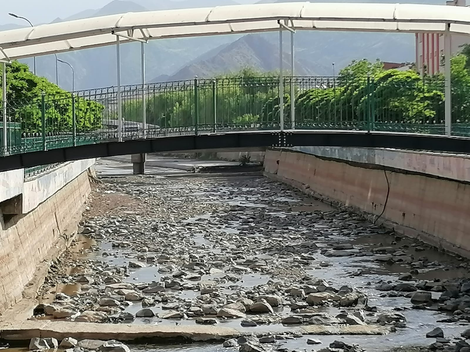 Çoruh Nehri'nin can damarı Oltu Çayı kurudu - Resim : 10