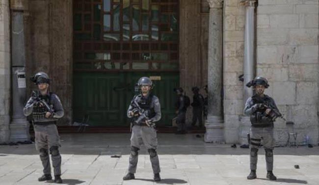 İsrailli aşırı sağcı milletvekilinden Mescid-i Aksa'ya baskın - Resim : 2