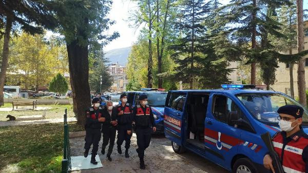 Öldürülen adamın ayak izleri katilleri ele verdi - Resim : 1