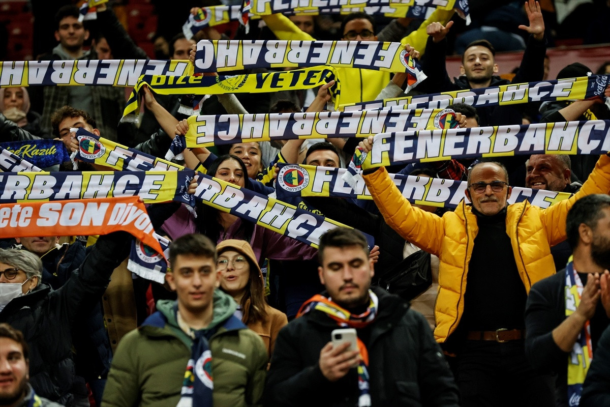 Fenerbahçe kadın takımı dostluk maçında Galatasaray'ı 7-0 yendi - Resim : 3