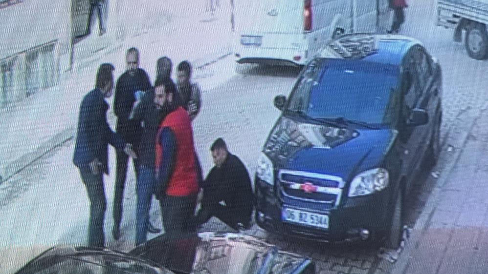 2 kardeşe tabancalı dayak - Resim : 3