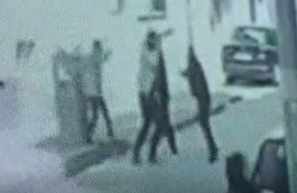 2 kardeşe tabancalı dayak - Resim : 4