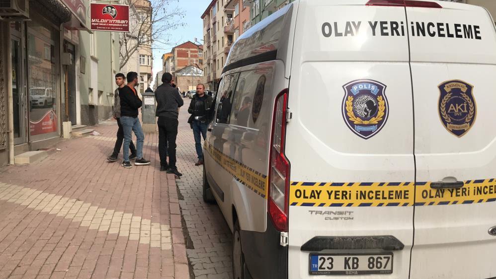 2 kardeşe tabancalı dayak - Resim : 5