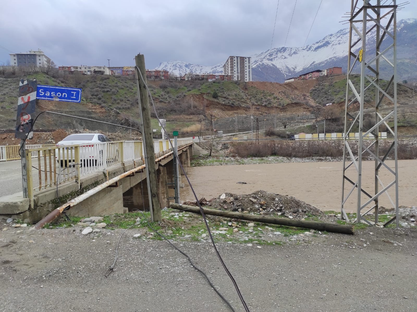 Batman fırtınaya teslim oldu! - Resim : 5