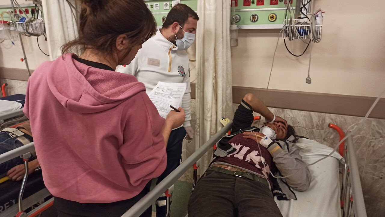 Katliam gibi kaza! Kaçak göçmenleri taşıyordu: Çok sayıda ölü ve yaralı var…. - Resim : 10