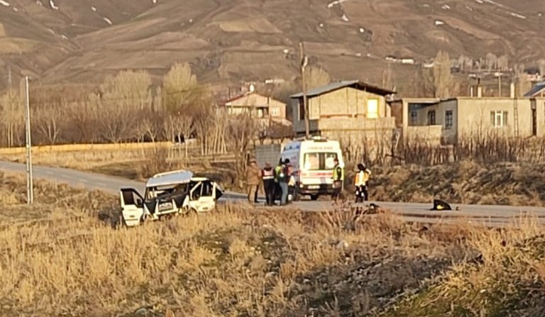 Katliam gibi kaza! Kaçak göçmenleri taşıyordu: Çok sayıda ölü ve yaralı var…. - Resim : 12