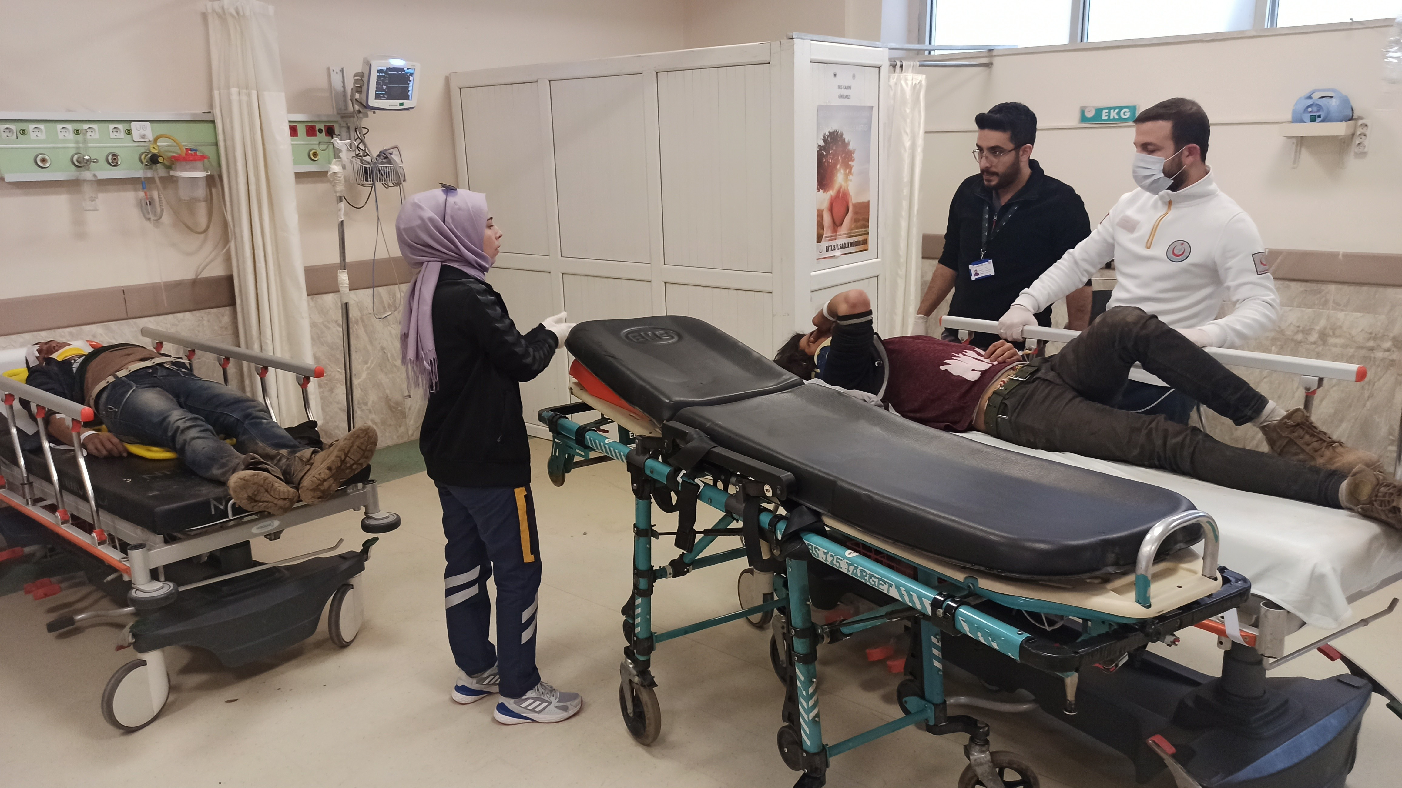 Katliam gibi kaza! Kaçak göçmenleri taşıyordu: Çok sayıda ölü ve yaralı var…. - Resim : 14