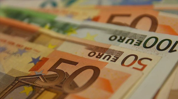Yunanistan'da son bir yılda ikinci kez asgari &uuml;crete zam yapıldı - Resim : 1