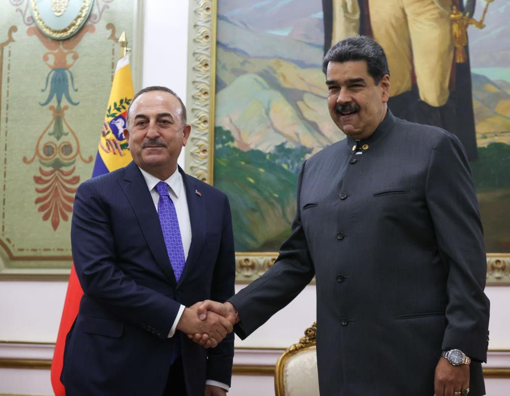 Çavuşoğlu, Venezuela Devlet Başkanı Maduro ile görüştü - Resim : 2