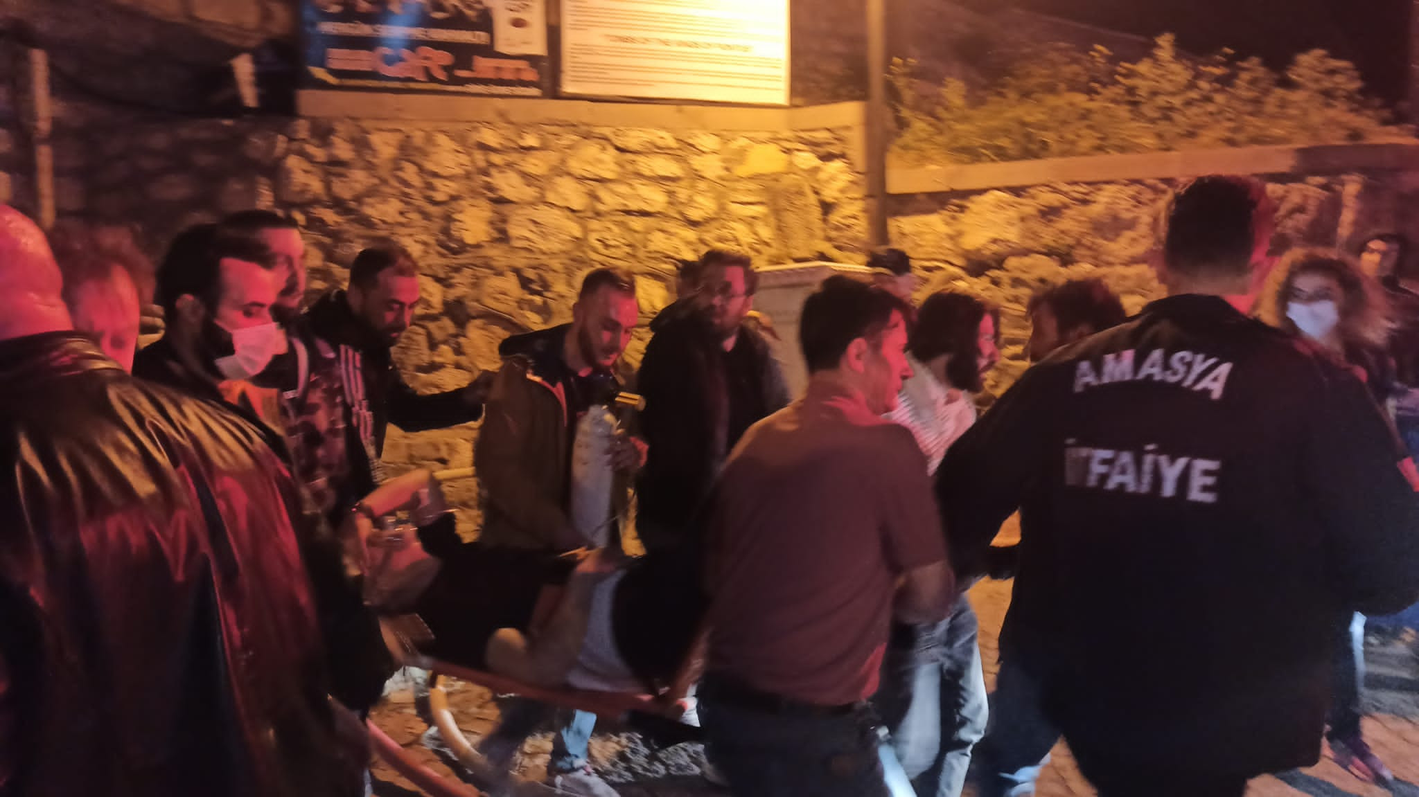 Kızlar Sarayı'ndaki yangının çıkış nedeni araştırılıyor - Resim : 3