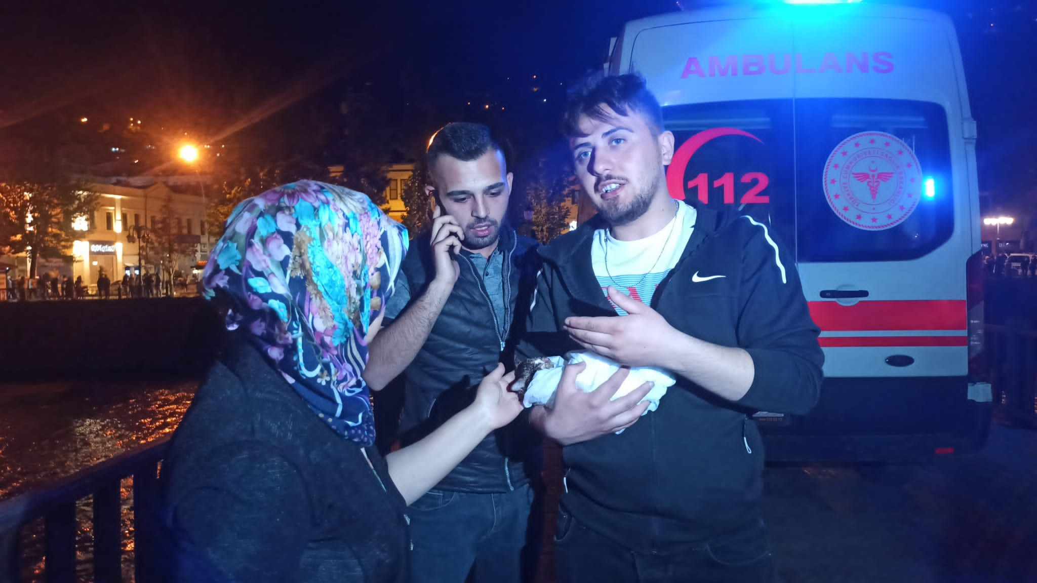 Kızlar Sarayı'ndaki yangının çıkış nedeni araştırılıyor - Resim : 4