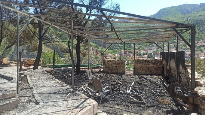 Kızlar Sarayı'ndaki yangının çıkış nedeni araştırılıyor - Resim : 8