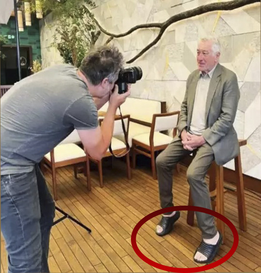 Robert De Niro’nun terliklerinin sırrı - Resim : 2