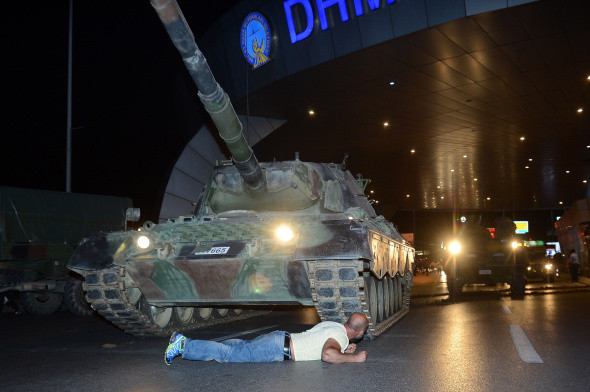 İşte 15 Temmuz Destanı'nda dakika dakika yaşananlar. Tarihi direnişin üzerinden 6 yıl geçti - Resim : 11