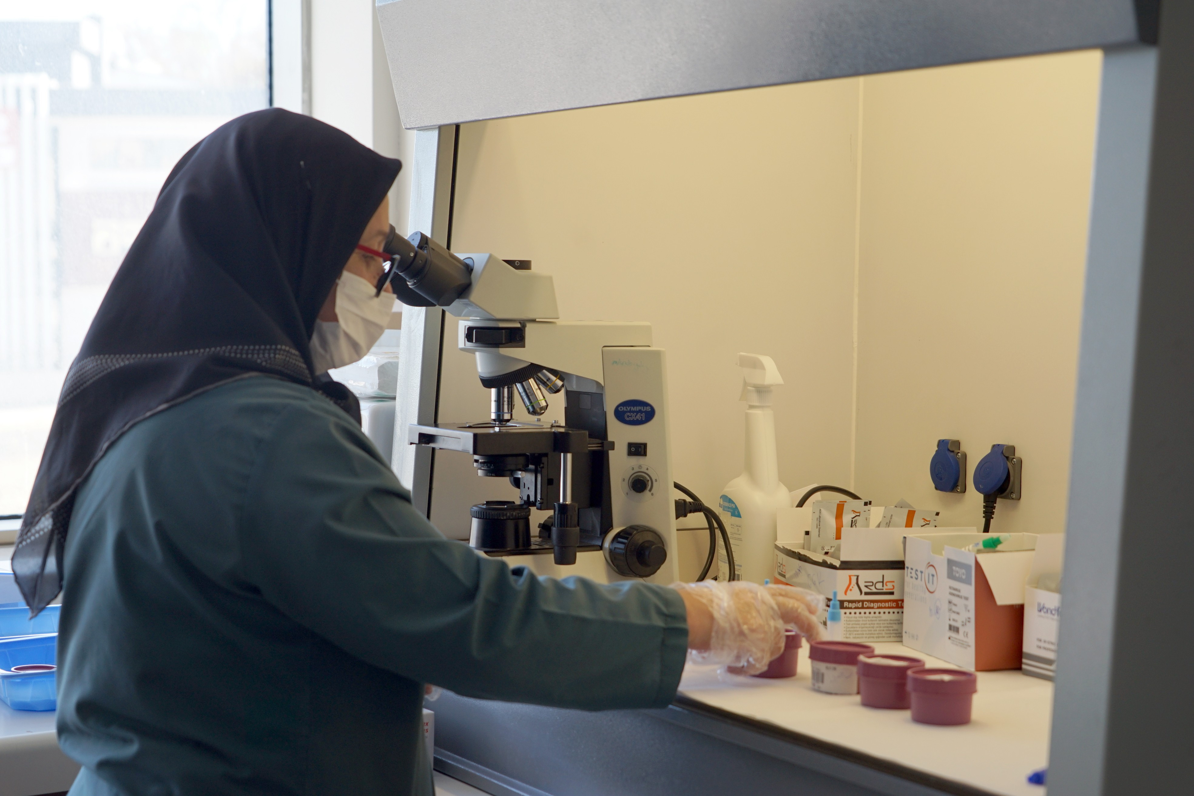 Korona vir&uuml;sle ilgili &ccedil;arpıcı araştırmada sigara i&ccedil;enler detayı - Resim : 3
