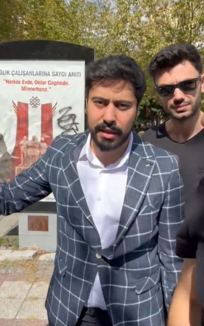 Erdoğan taklidi yapan gen&ccedil;ten yeni video. Bu zamana kadar yaptığı taklitleri unutun. Saray'dakileri bile sessizce g&uuml;ld&uuml;recek - Resim : 1