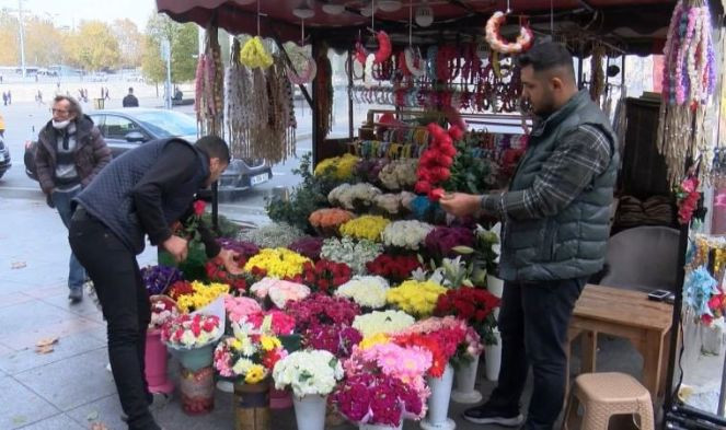 İstiklal bombacısı teröristin gül aldığı satıcı konuştu - Resim : 1