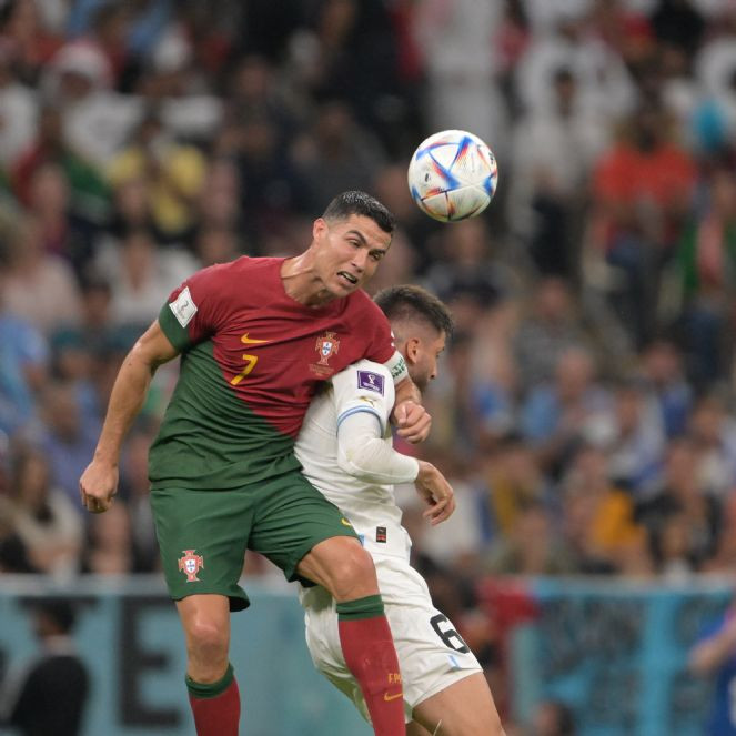 Golü kim attı? tartışması. Urugay maçında golü Ronaldo mu Fernandes mi attı. Gol kime yazıldı? - Resim : 2