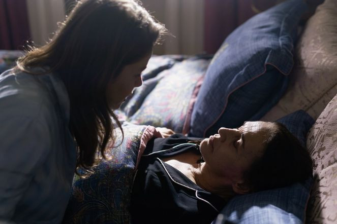 Kanal D Camdaki Kız’ın Feride’si için vefat ilanı verdi - Resim : 2