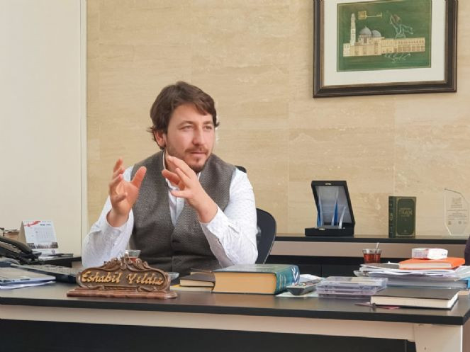 Gülşen'i hedef alan imam hatip derneği yetkilisi Boğaziçi Üniversitesi'nde kadroya alındı - Resim : 1