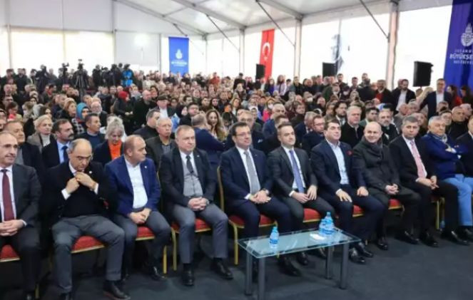 İmamoğlu’ndan iktidara: Yolcudur Abbas bağlasan durmaz - Resim : 1
