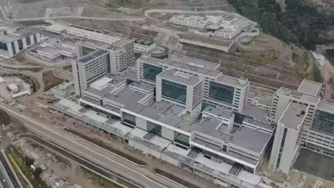 İzmir'de fay hattı üzerine şehir hastanesi inşa edildi - Resim : 2