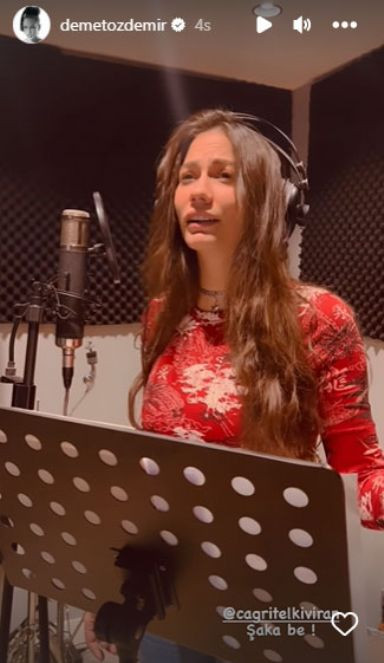 Demet Özdemir Antidepresan şarkısını söyledi - Resim : 1