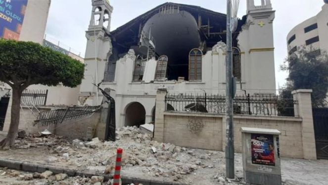 Tarihi Antakya Rum Ortadoks Kilisesi'nin büyük bir bölümü yıkıldı - Resim : 1