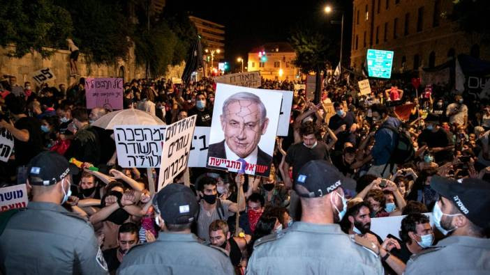 Netanyahu karşıtları sokağa indi