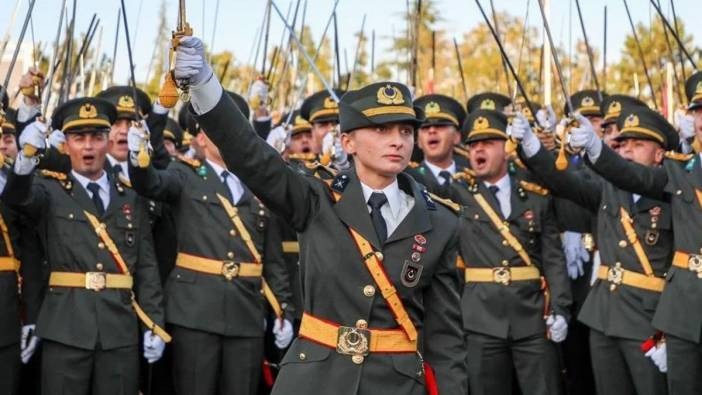 30 Ağustos öncesi ‘Atatürkçü teğmen' korkusu sardı! Olağanüstü yasaklar getirildi