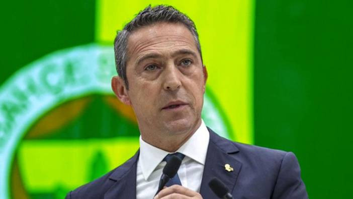 Ali Koç Domenico Tedesco'nun imza töreninde suçlarını açıkladı! Diğer başkan adaylarına da meydan okudu