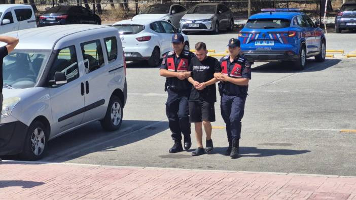 G&ouml;&ccedil;menlerle birlikte kıskıvrak yakalandı