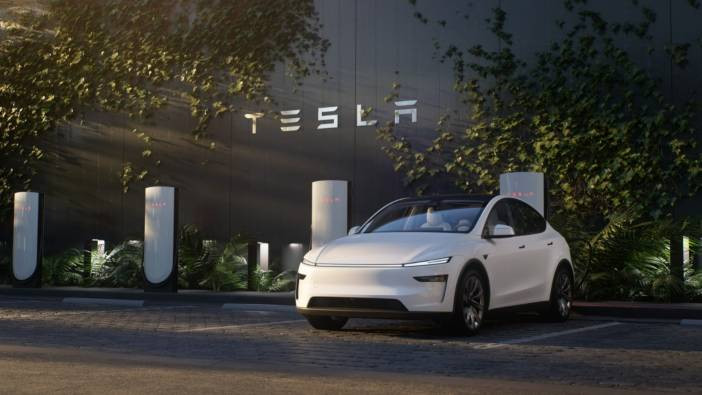 Tesla aniden o modelin üretimini durdurdu!