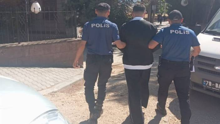 Firari h&uuml;k&uuml;ml&uuml; Eflani'de yakalandı! 8 yıl hapisle aranıyordu