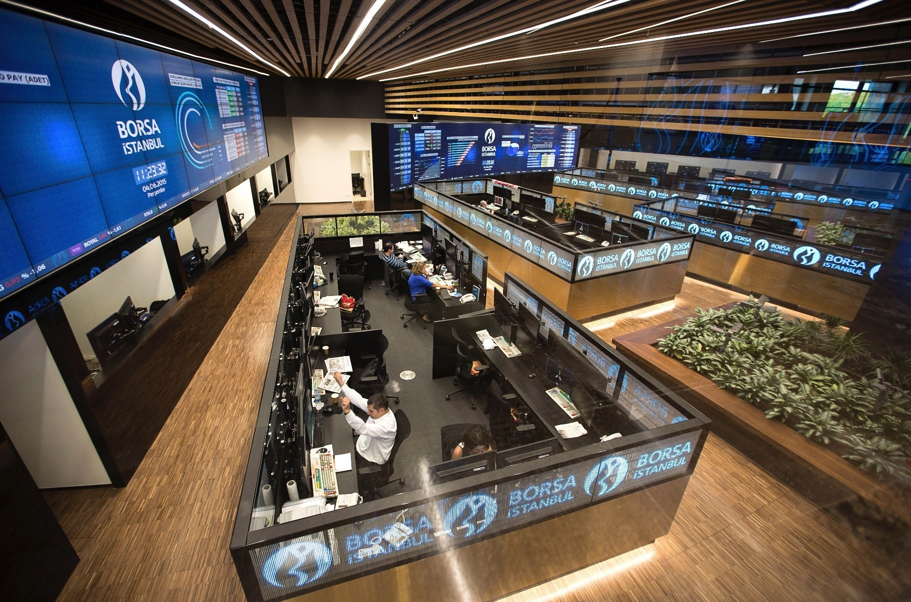 2023/06/12/borsaasak55666.jpg