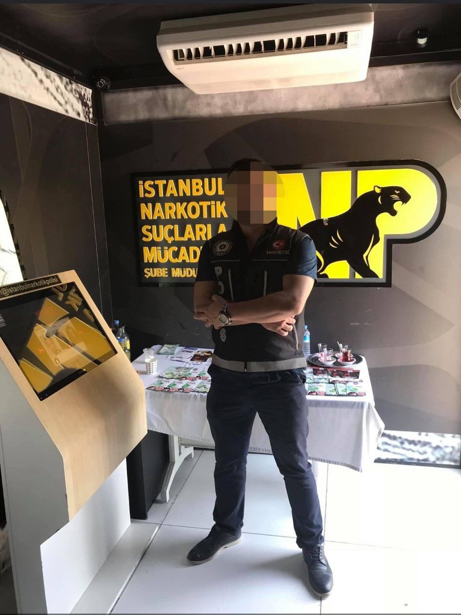 85-milyonluk-arabaya-binip-luks-villada-oturan-narkotik-polisi-avukat-dovdu-yenicag-3.jpg