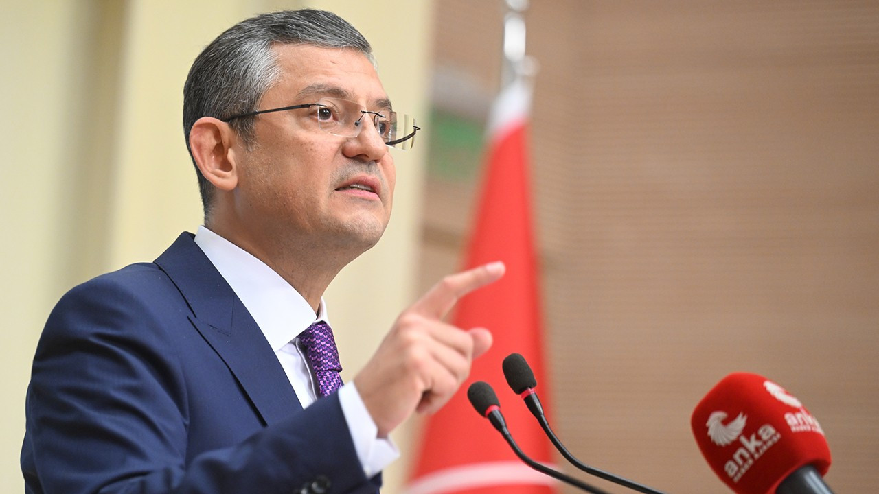 ozgur-ozel.jpg