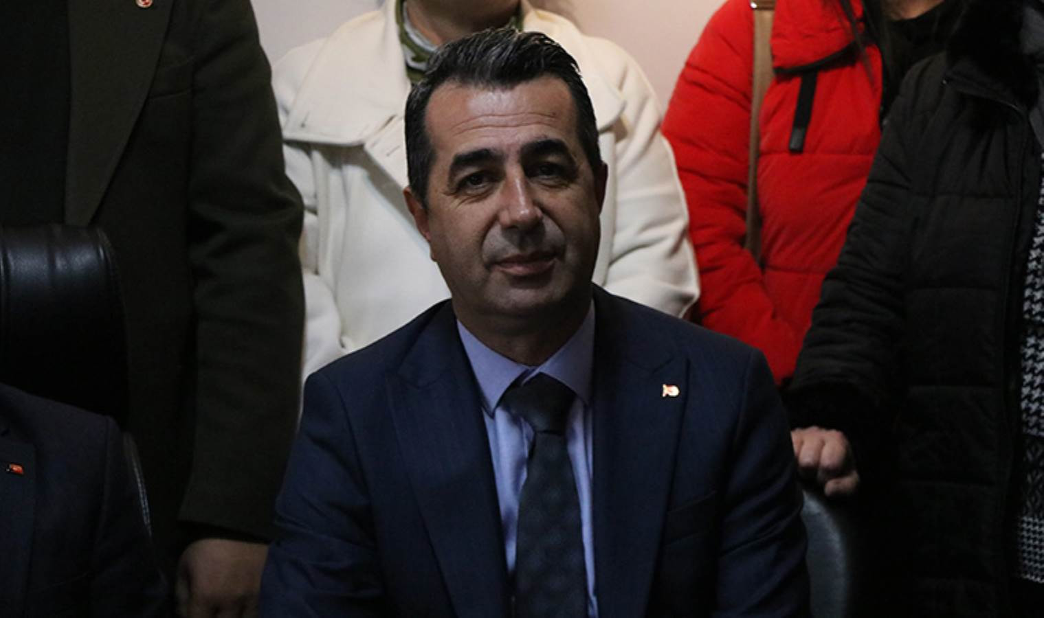 172137854-erhan-adem-aa-1-001.jpg