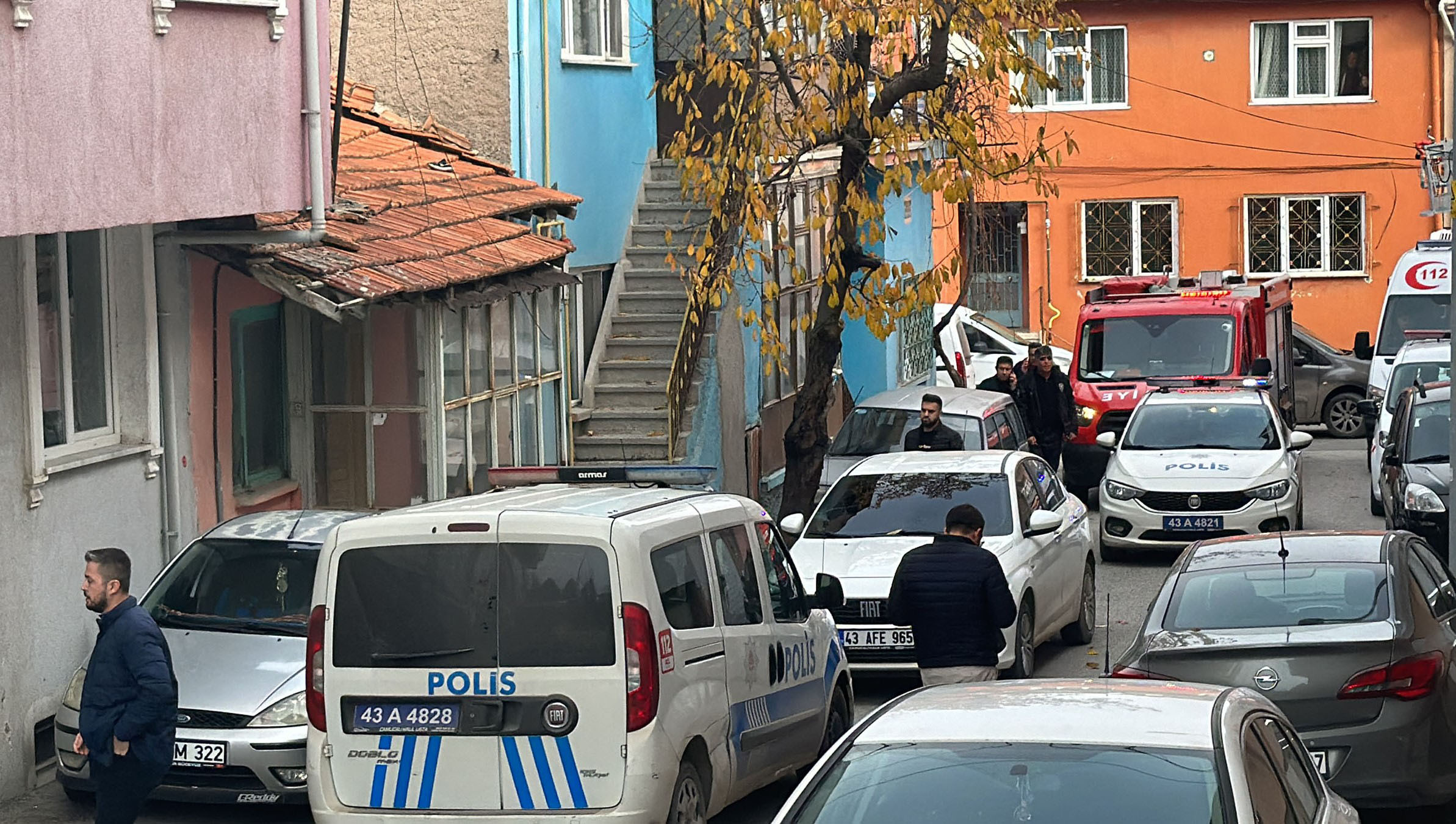 saglikcilari-rehin-alan-sizofreni-hastasi-intihara-tesebbus-etti-2620-dhaphoto7.jpg