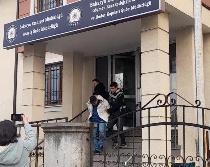 dansozlugu-birakmasini-istedigi-sevgilisini-oldurdu-yenicag6.jpg