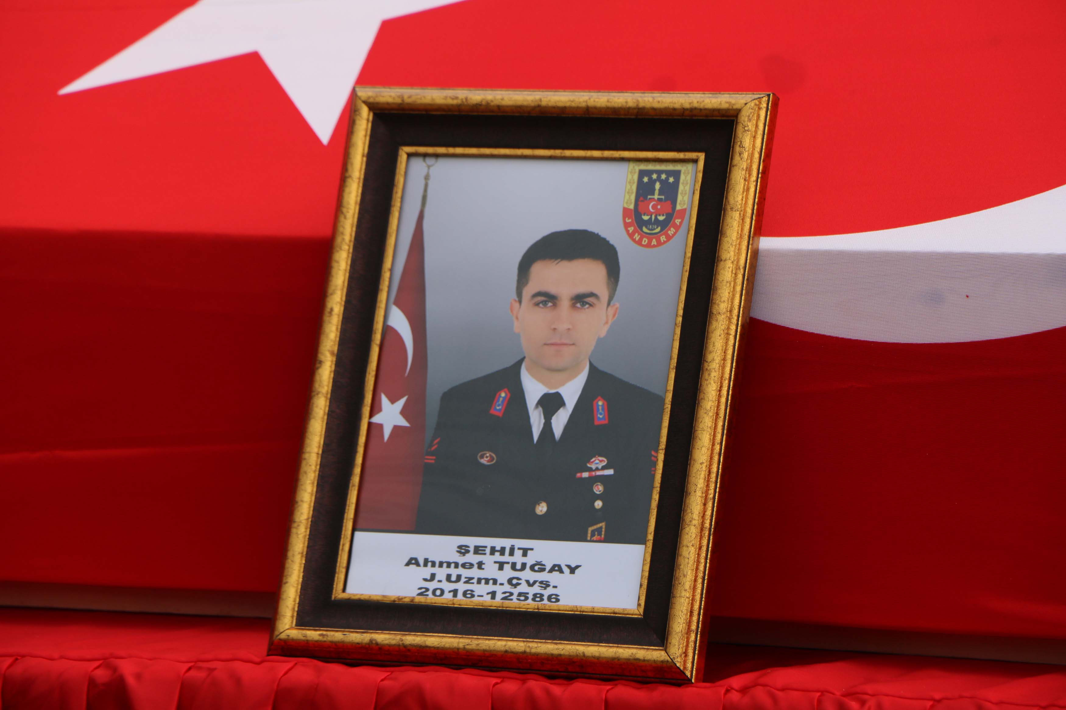 beyin-kanamasi-geciren-uzman-cavus-sehit-oldu-yenicag8.jpg