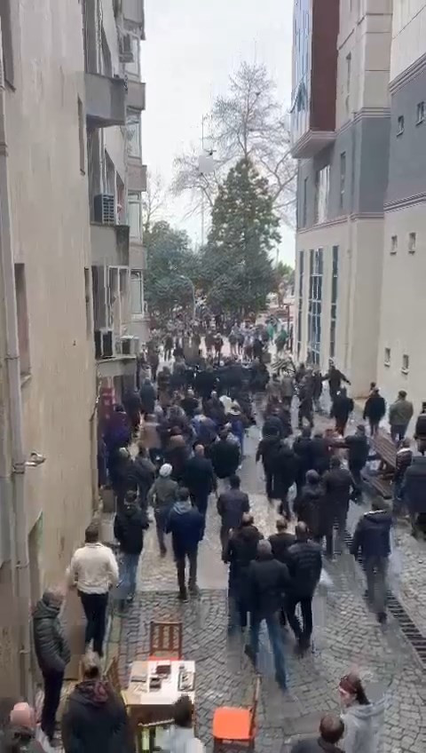 chp-hopa-secim-burosunda-yumruklu-kavga-15475.jpg