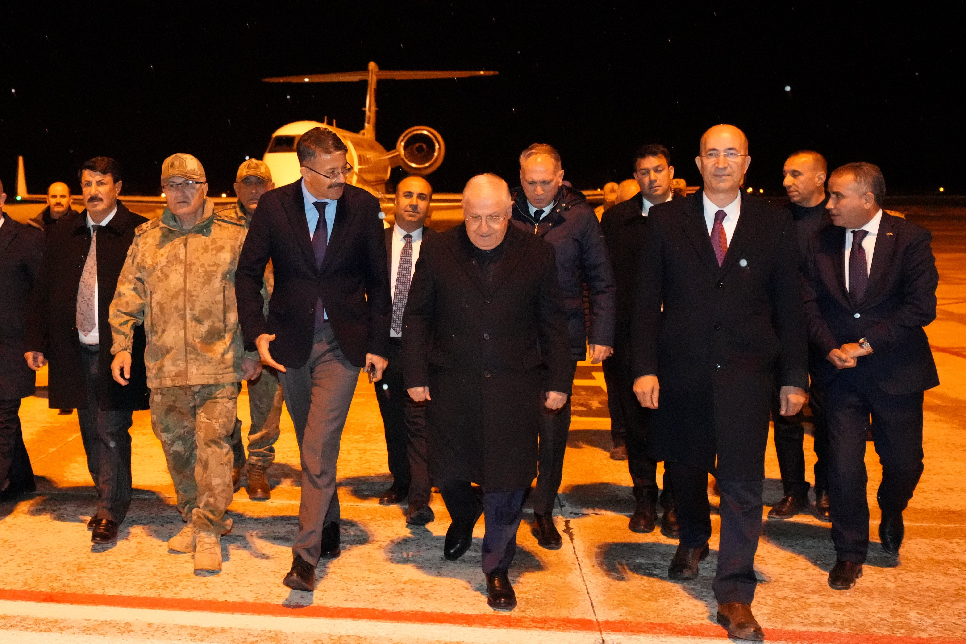 bakan-guler-sinir-hattinda-yenicag-2.jpeg