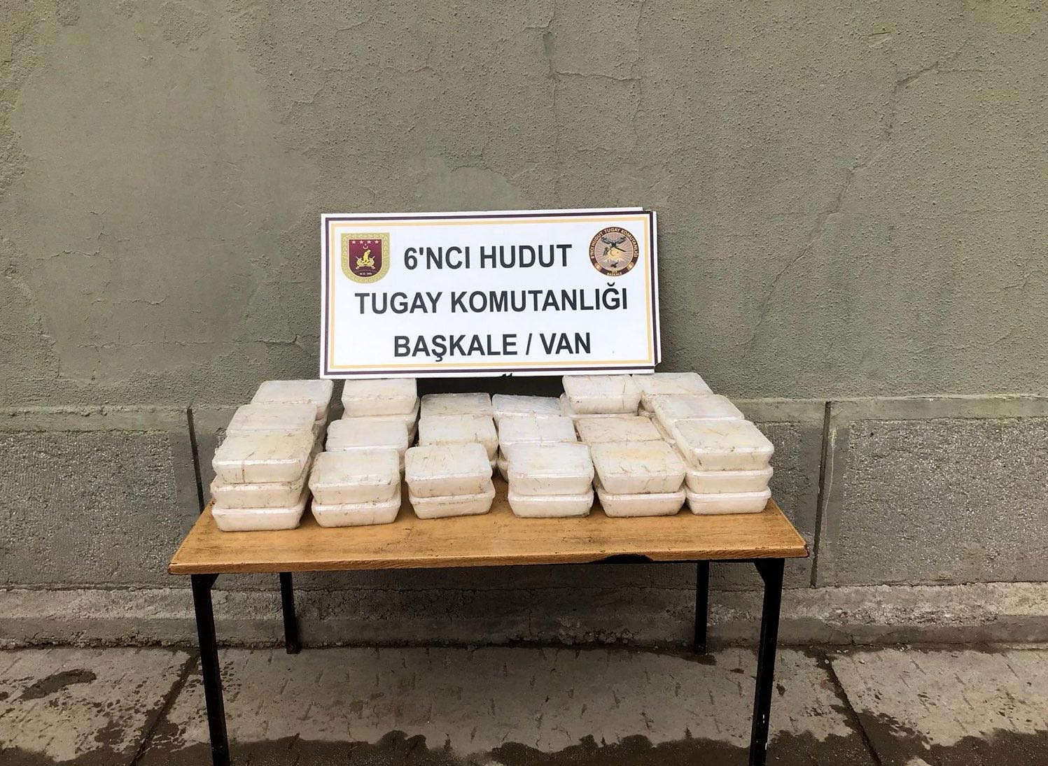 vanda-48-kilo-uyusturucu-ele-gecirildi-49284.jpg